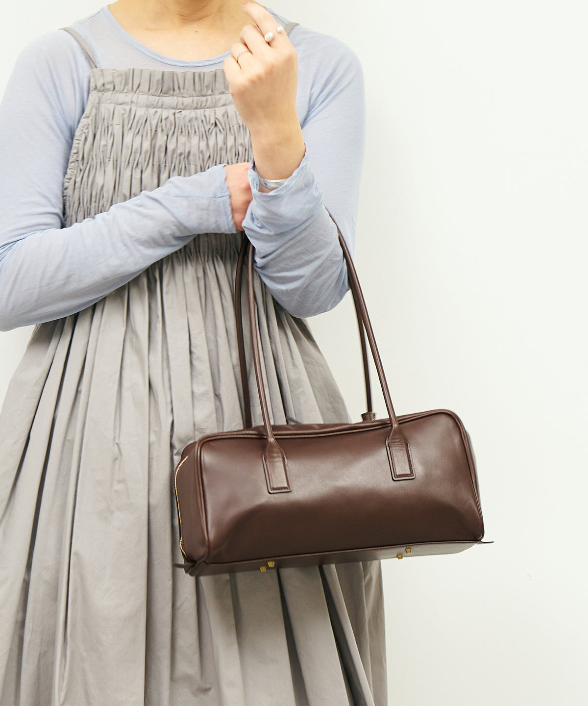 《Limited 5%》Contour Boston S - Bitter brown / cowhide Aperto