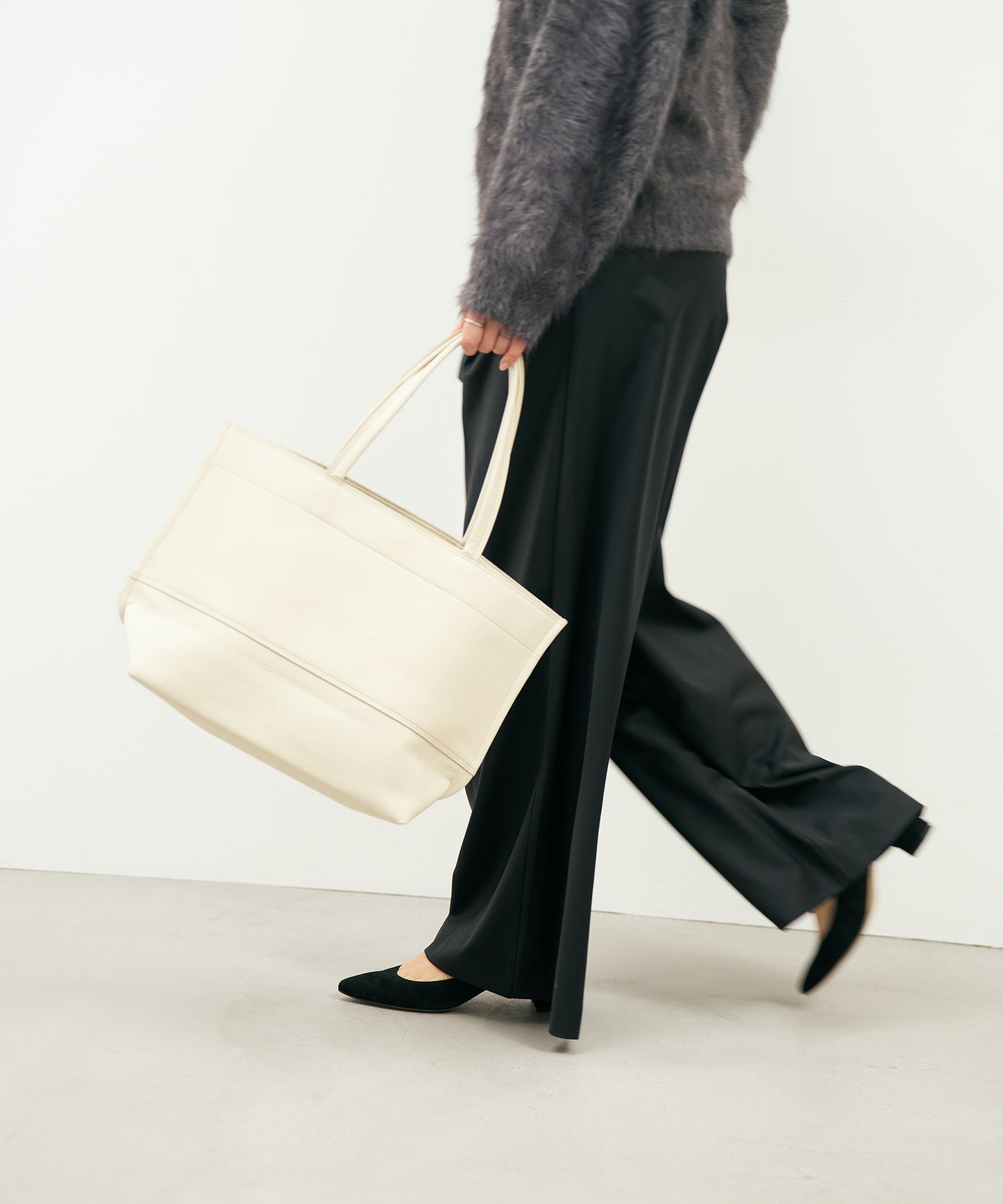 EOS / #52 / 寬版托特包 M / 牛皮“VALENCIA”