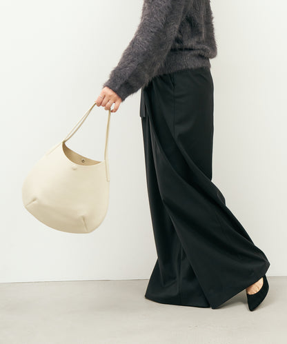 EOS / #52 / 圓形手提包 / 牛皮“VALENCIA”