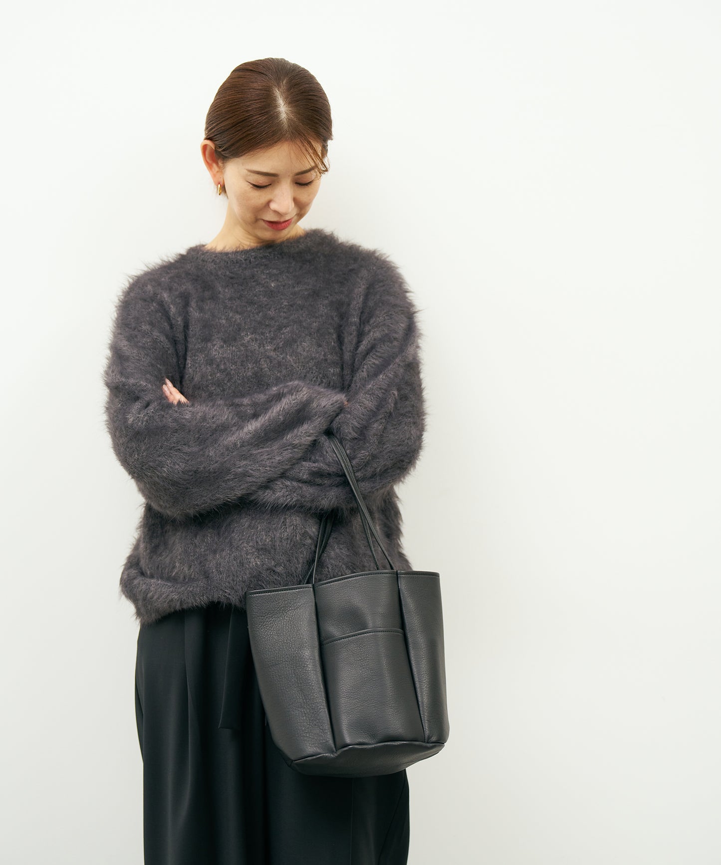 EOS / #52 / 圓形手提包 / 牛皮“VALENCIA”