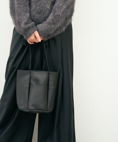 EOS / #52 / 圓形手提包 / 牛皮“VALENCIA”