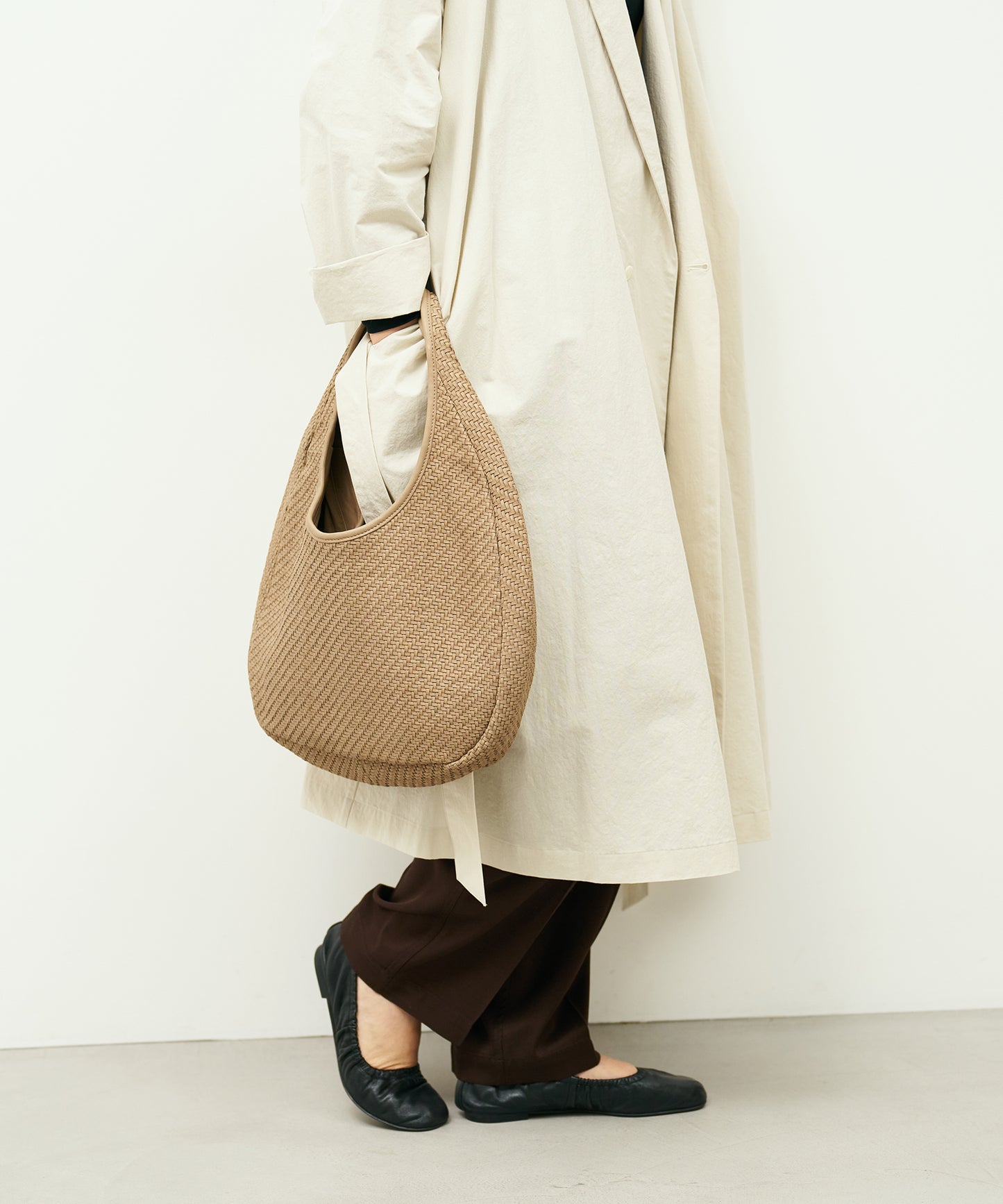 #60/ Circle Basket (marron beige) / sheep skin "SHEEP MESH"