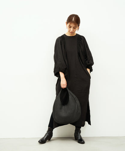 Circle Basket - black / sheepskin Sheep mesh