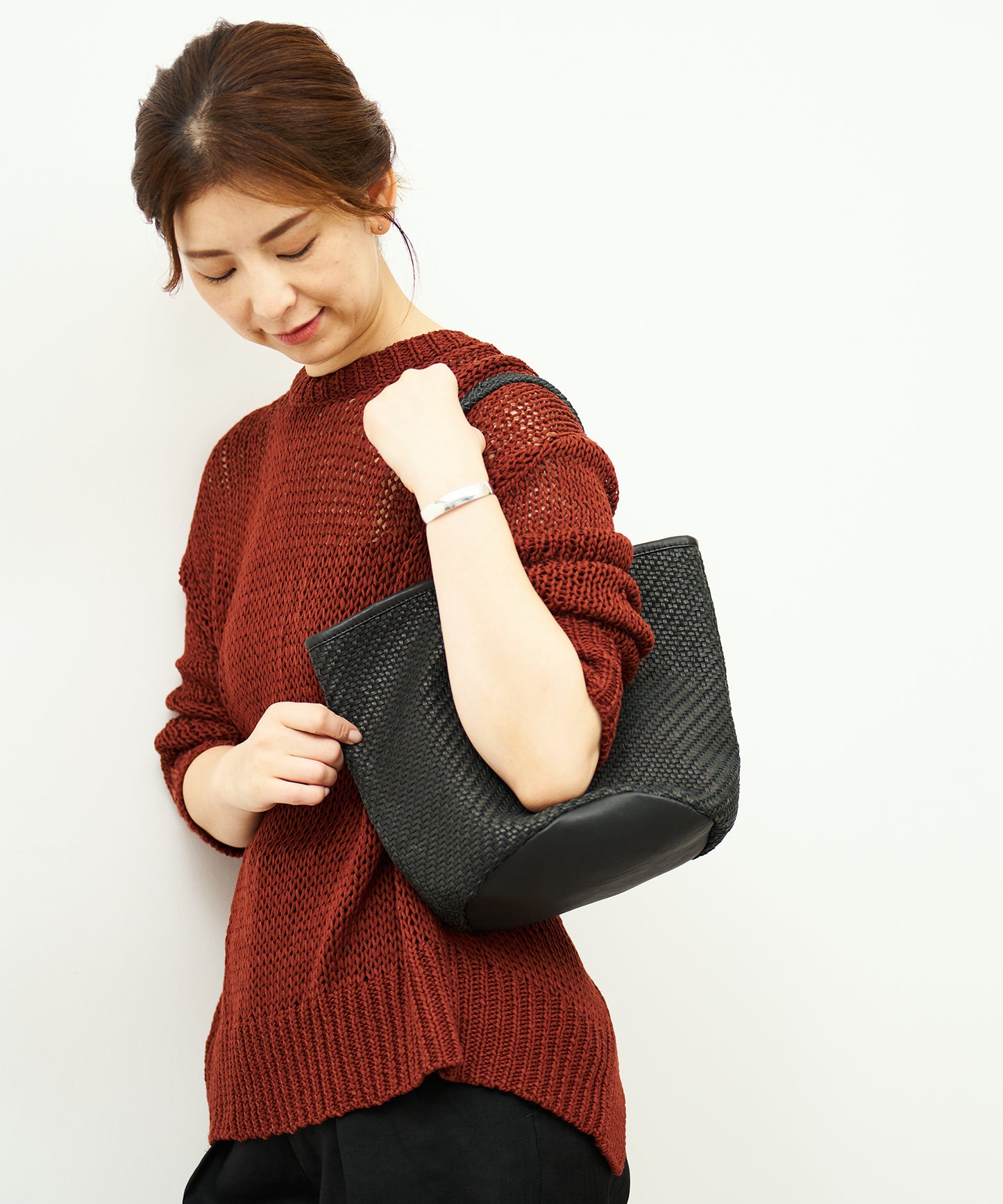 #60/ 籃子（黑）/ 羊皮“SHEEP MESH”