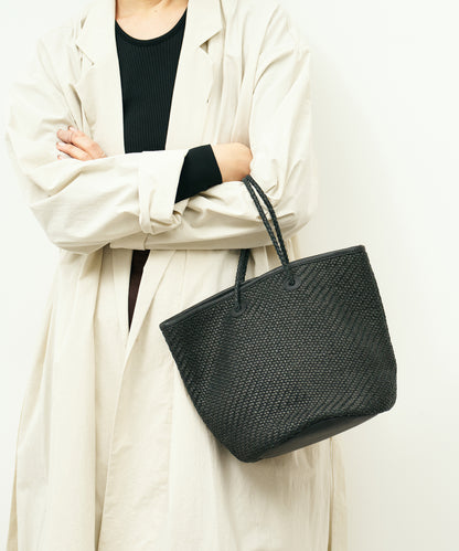 #60/ 籃子（黑）/ 羊皮“SHEEP MESH”