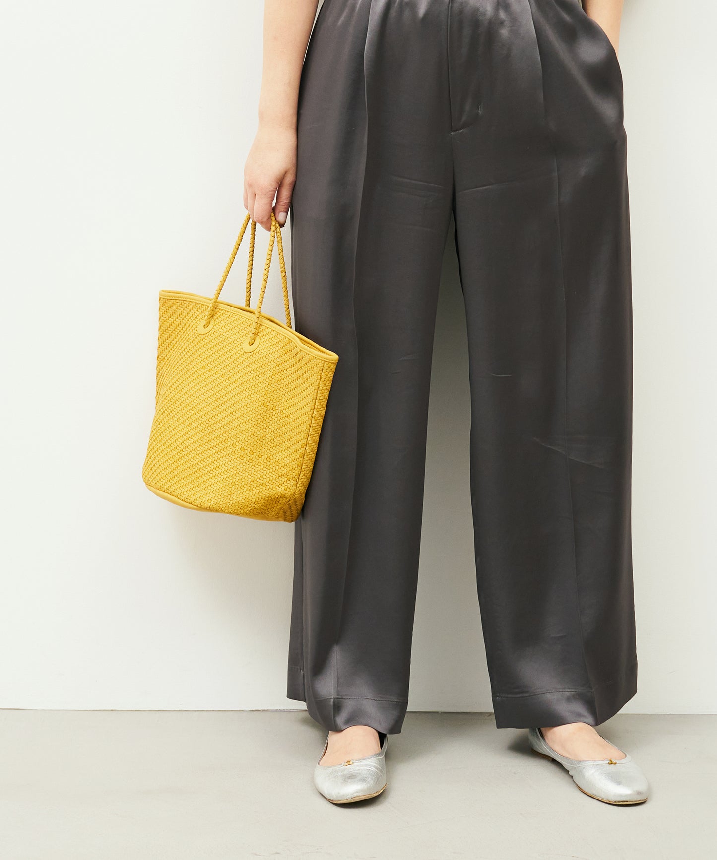 #60/ 籃子（芥末黃）/ 羊皮“SHEEP MESH” 