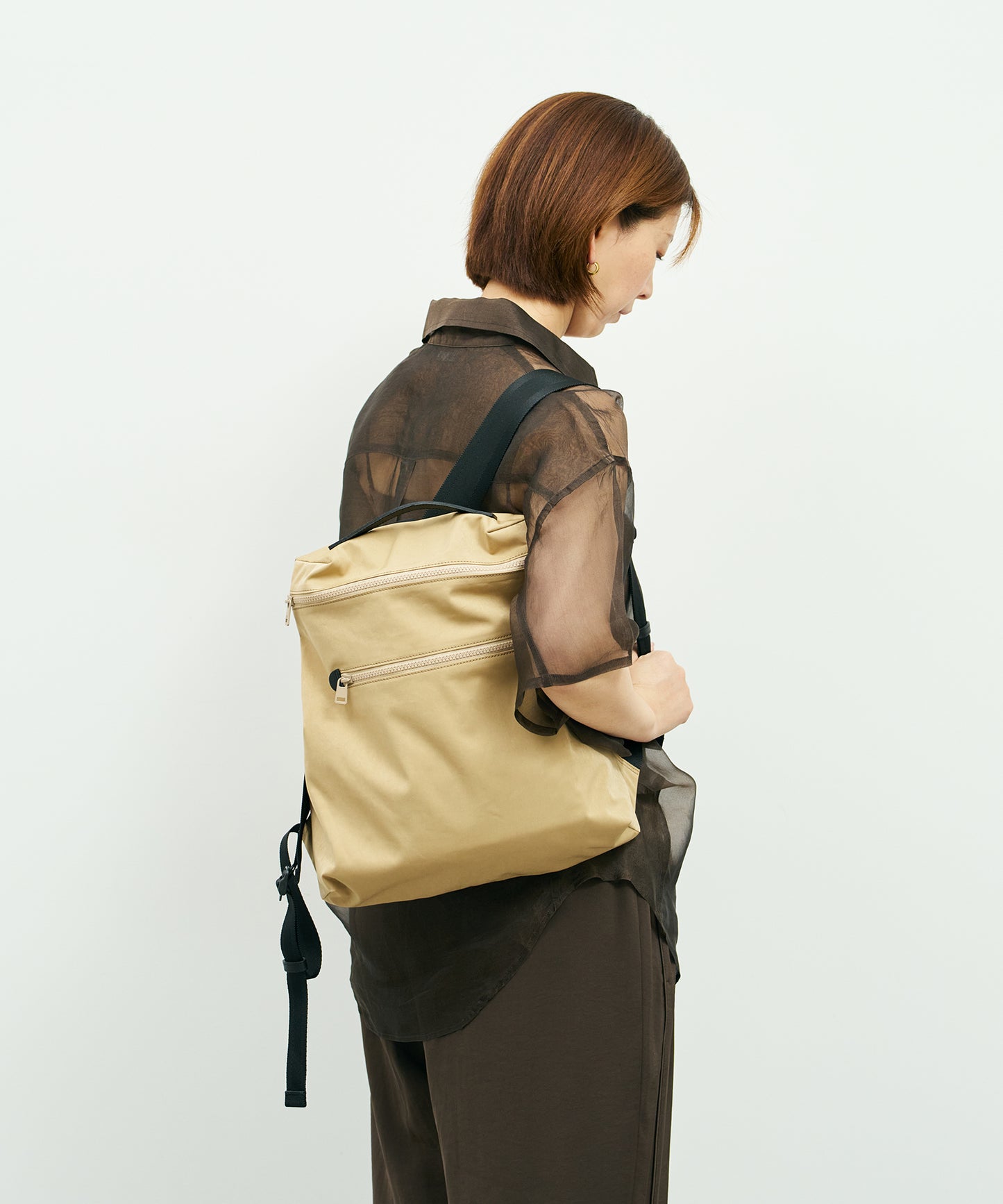#89《SALE 20%》Flat backpack (beige) / HD NYLON