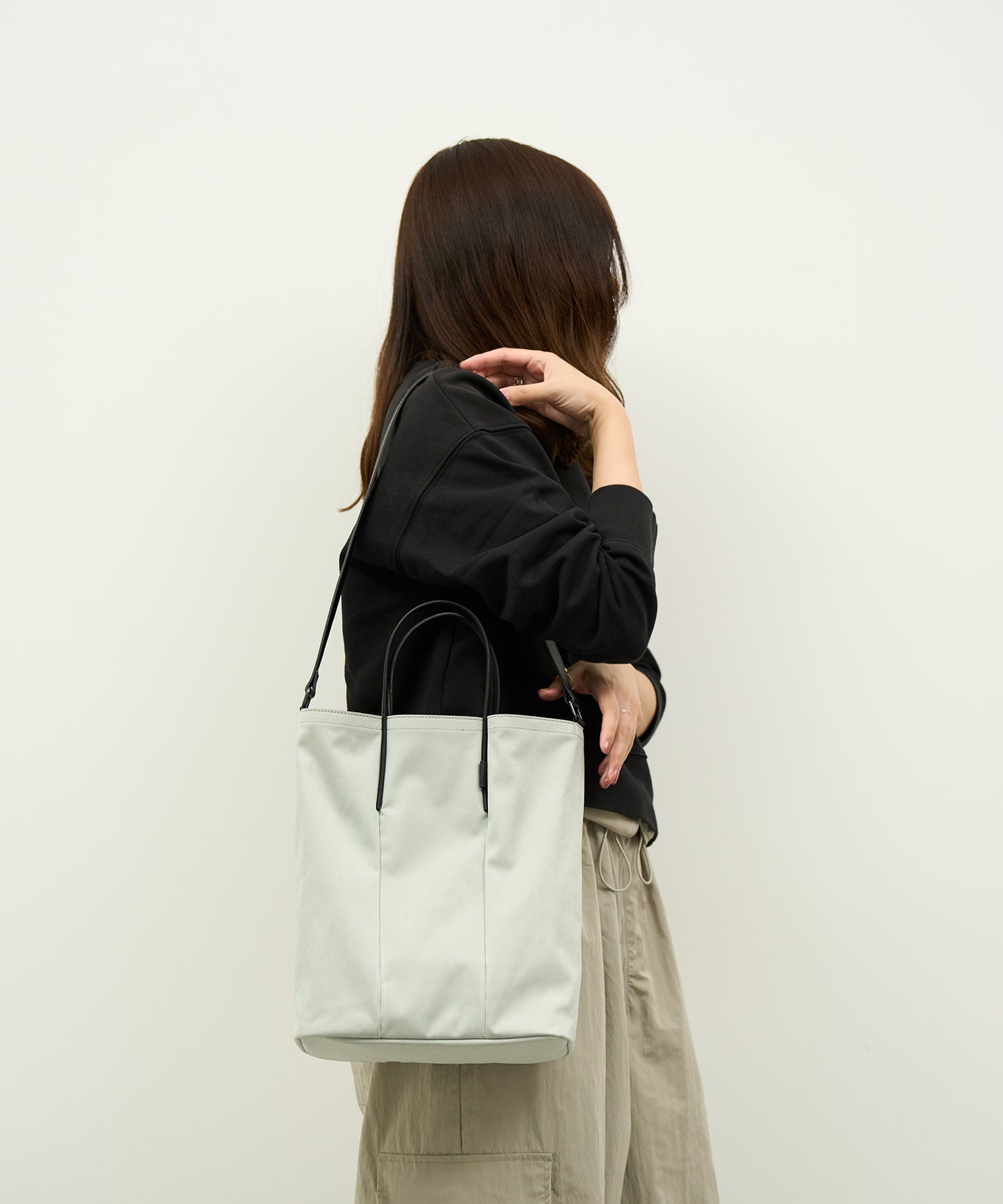 【9/6発売】tote con estructura / nailon "Nailon de alta densidad" 