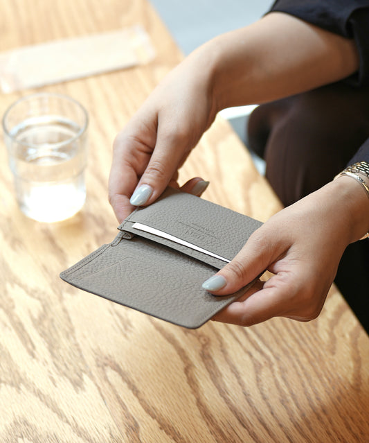 #51/ Card Case (almond gray) / cowhide "PHILIP"