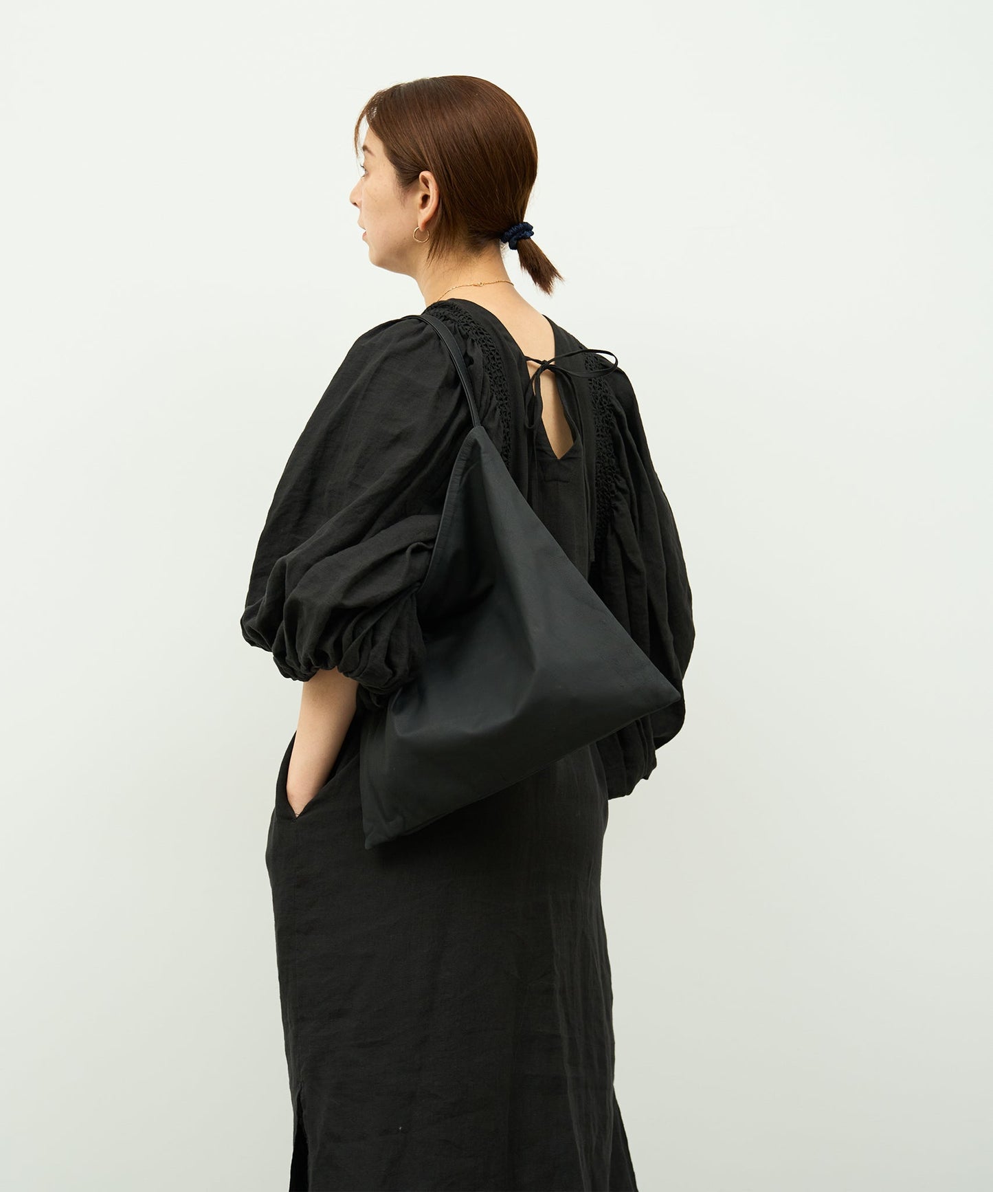 #11 / Basic square L (black) / goatskin "BARE"