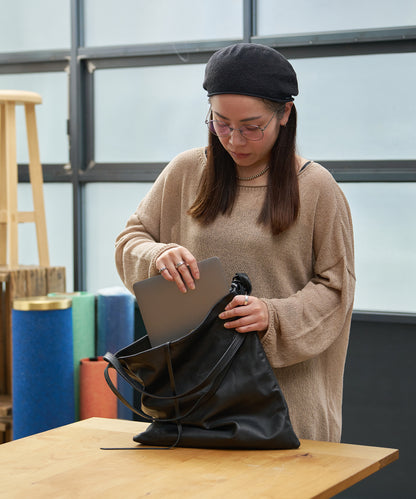 Journal: A Reliable Companion for Everyday Life - Staff Review: The Kite Shoulder