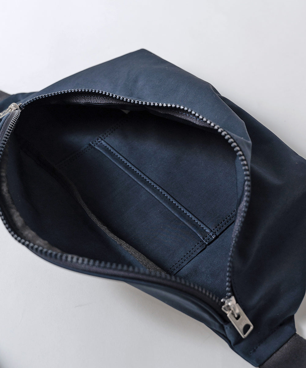《SALE 20%》Waist bag / nylon "High density nylon"