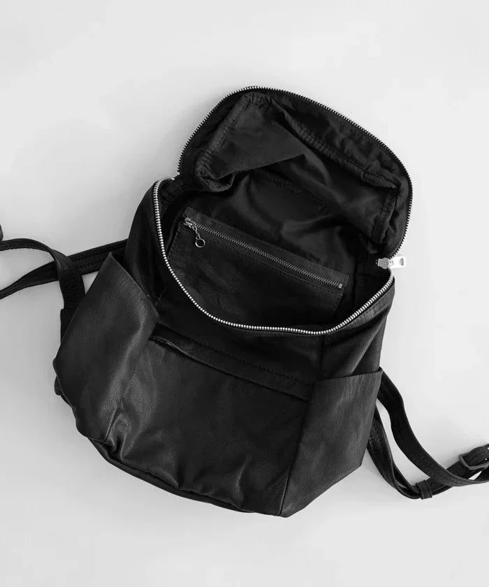 REN / Tokyo 】Soft Goat Leather Box-Shaped Backpack