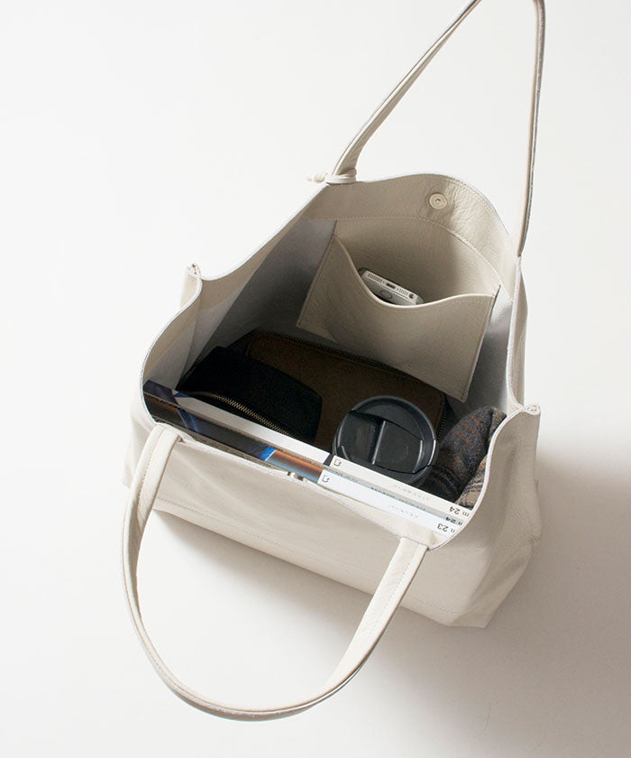 EOS / #52 / 寬大手提包 L / 牛皮“VALENCIA”